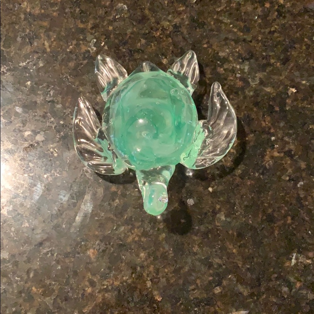 Glass Turtle - Picture 2 of 2
